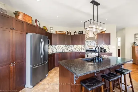 462220 Concession 24 N/a Georgian Bluffs ON N0H 2T0