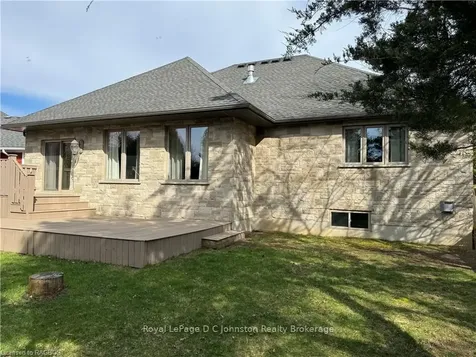 560 Meadow Lane Saugeen Shores ON N0H 2L0