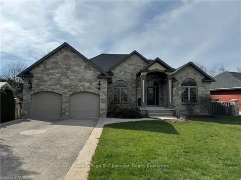 560 Meadow Lane Saugeen Shores ON N0H 2L0