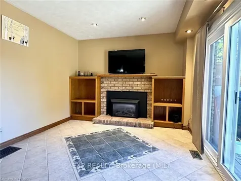 517 Colborne Street S Brockton ON N0G 2V0