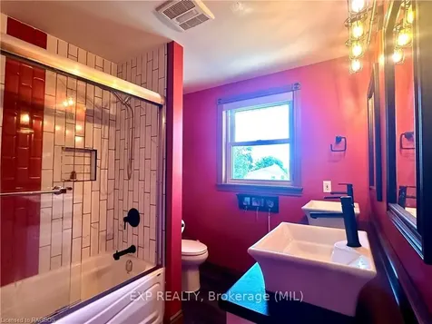 517 Colborne Street S Brockton ON N0G 2V0