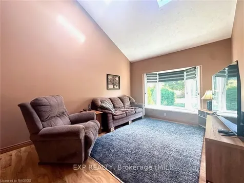 517 Colborne Street S Brockton ON N0G 2V0