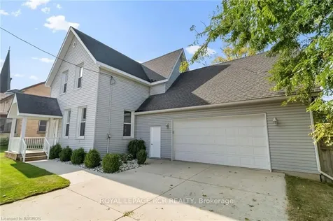 223 Jackson Street S Brockton ON N0G 2V0