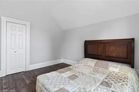 223 Jackson Street S Brockton ON N0G 2V0