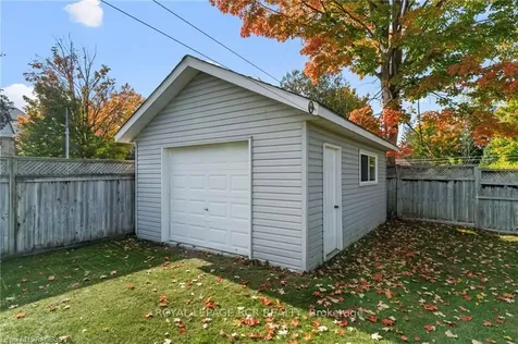 223 Jackson Street S Brockton ON N0G 2V0