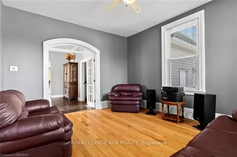 223 Jackson Street S Brockton ON N0G 2V0