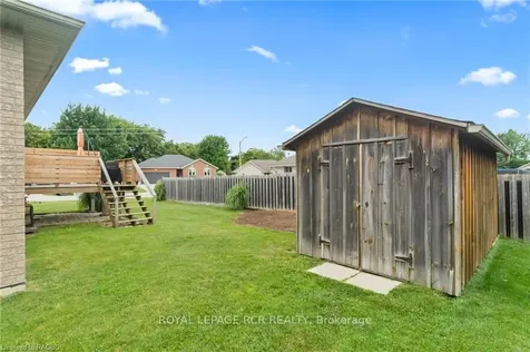 754 16th Street Hanover ON N4N 3W8