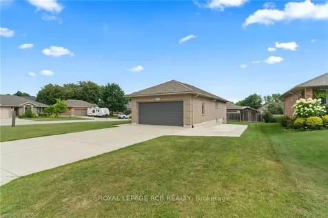 754 16th Street Hanover ON N4N 3W8