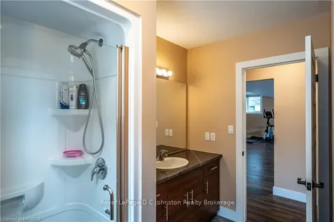 432 Devonshire Road Saugeen Shores ON N0H 2C6