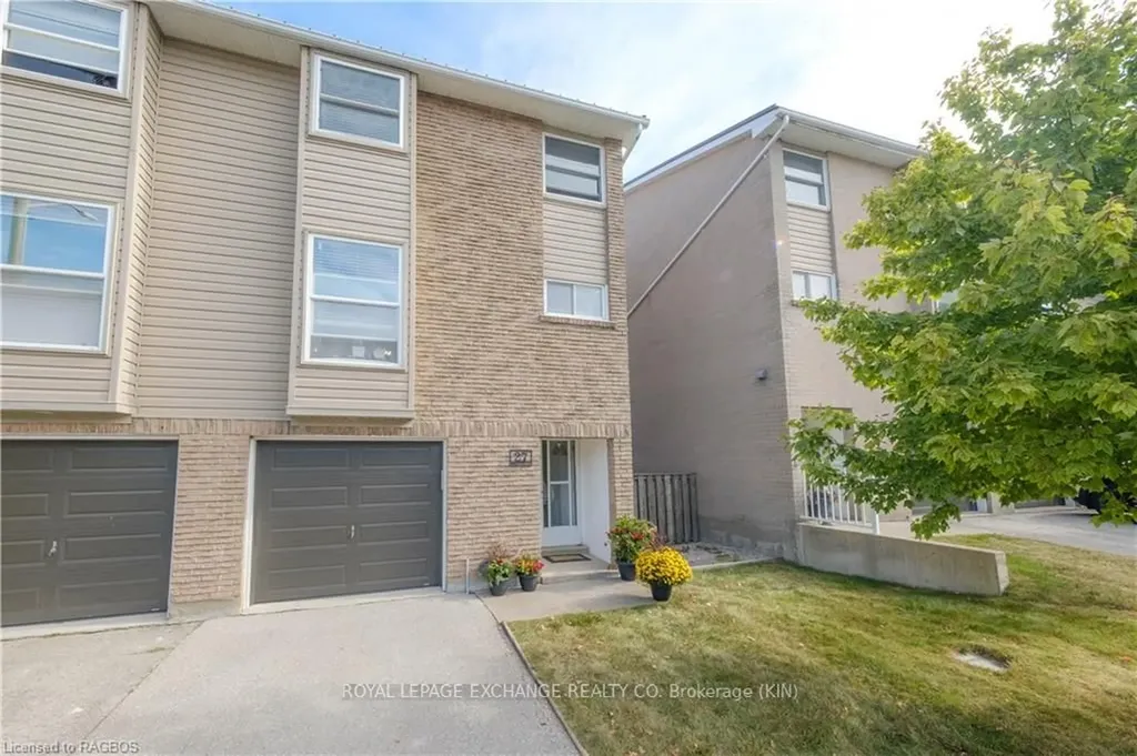 27 Philip Place Kincardine ON N2Z 2E3