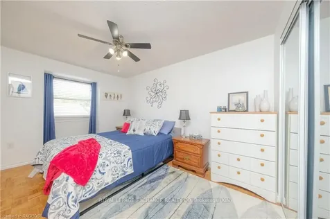 27 Philip Place Kincardine ON N2Z 2E3