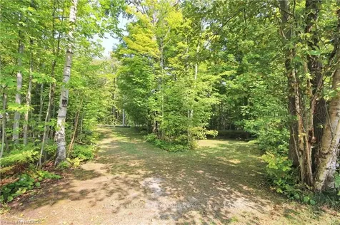 218 Barney's Boulevard Northern Bruce Peninsula ON N0H 1Z0