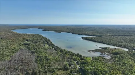 218 Barney's Boulevard Northern Bruce Peninsula ON N0H 1Z0