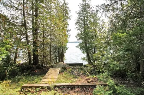 218 Barney's Boulevard Northern Bruce Peninsula ON N0H 1Z0