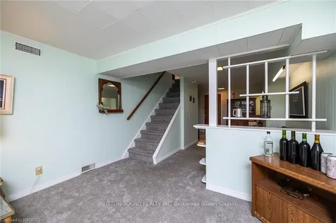 2645 3rd Avenue W Owen Sound ON N4K 4S9