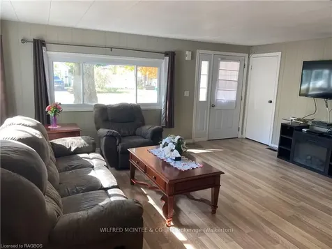 20 Cardinal Street Brockton ON N0G 2V0