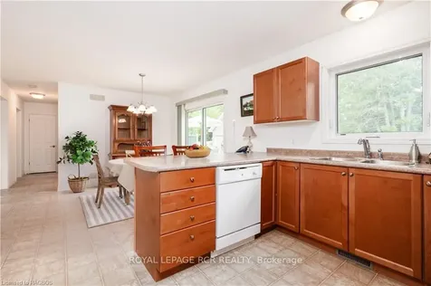 257 Mccullough Lake Drive Chatsworth ON N0H 2V0