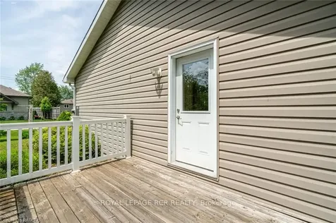 257 Mccullough Lake Drive Chatsworth ON N0H 2V0