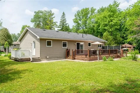 257 Mccullough Lake Drive Chatsworth ON N0H 2V0