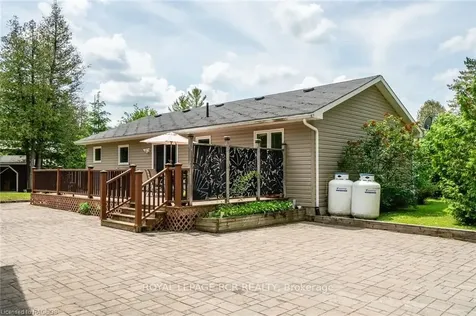 257 Mccullough Lake Drive Chatsworth ON N0H 2V0