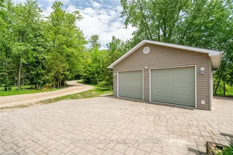 257 Mccullough Lake Drive Chatsworth ON N0H 2V0