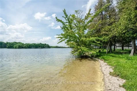 257 Mccullough Lake Drive Chatsworth ON N0H 2V0