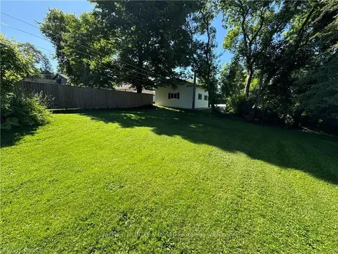 715 Durham Street E Brockton ON N0G 2V0