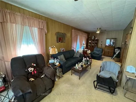 715 Durham Street E Brockton ON N0G 2V0