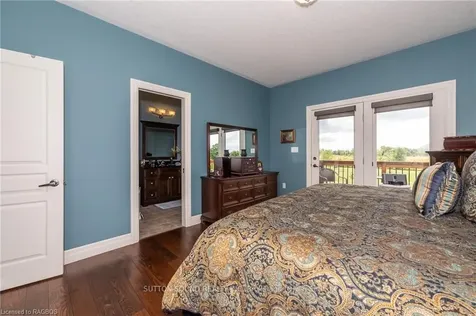 106 Neerhof Lane Georgian Bluffs ON N4K 5N7