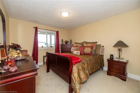 106 Neerhof Lane Georgian Bluffs ON N4K 5N7