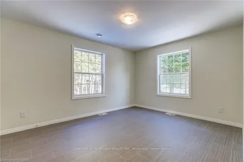 66 Sussex Square Georgian Bluffs ON N0H 1G0