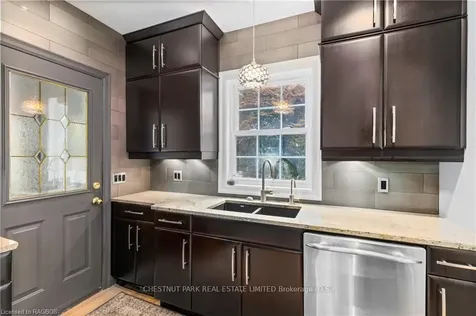 170 4th Street W Owen Sound ON N4K 3J9