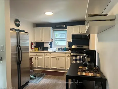 311 Oakwood Avenue Fort Erie ON L0S 1B0