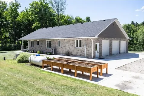 105 Forest Creek Trail West Grey ON N0G 1S0