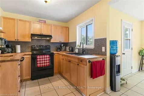 747 Waterloo Street Wellington North ON N0G 2L3