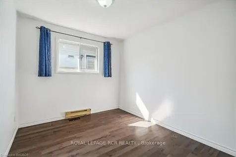 1165 13th Avenue E Owen Sound ON N4K 6L3