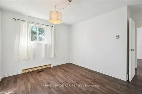 1165 13th Avenue E Owen Sound ON N4K 6L3