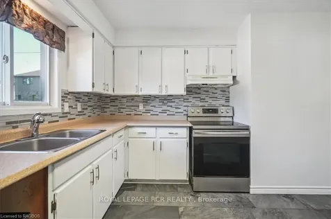 1165 13th Avenue E Owen Sound ON N4K 6L3
