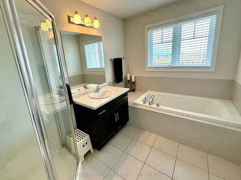 8 Lakelawn Road Grimsby ON L3M 0G1