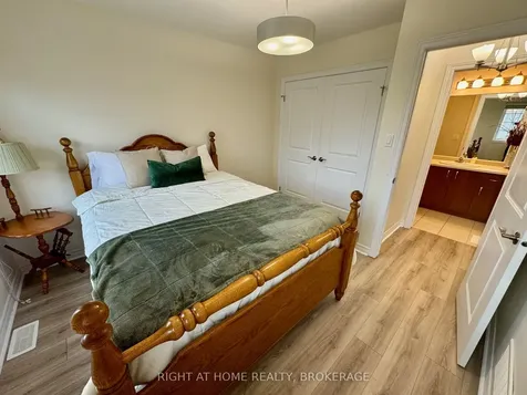 8 Lakelawn Road Grimsby ON L3M 0G1