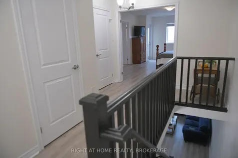 8 Lakelawn Road Grimsby ON L3M 0G1