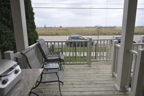 8 Lakelawn Road Grimsby ON L3M 0G1