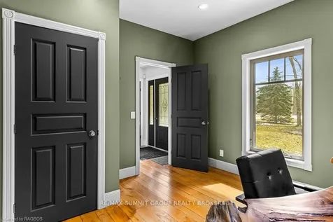 123 Inglis Drive Grey Highlands ON N0C 1M0