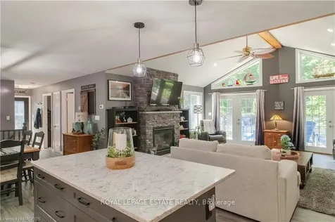 440 Forbes Crescent South Bruce Peninsula ON N0H 2G0