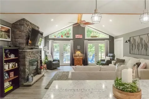 440 Forbes Crescent South Bruce Peninsula ON N0H 2G0