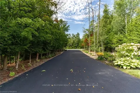 91 Shamrock Boulevard South Bruce Peninsula ON N0H 2T0