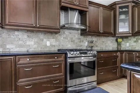 91 Shamrock Boulevard South Bruce Peninsula ON N0H 2T0
