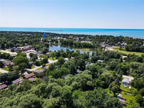 63 Grey Street N Saugeen Shores ON N0H 2L0