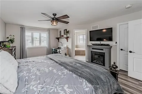 124 Courtney Street N/a Centre Wellington ON N1M 0E3