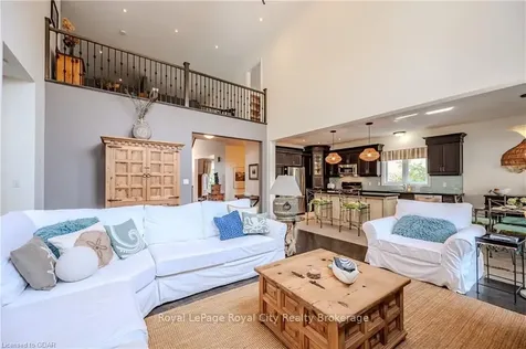 112 Kortright Road E Guelph ON N1G 0A6